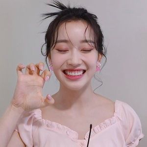 Meet your Posher, ✦﹒